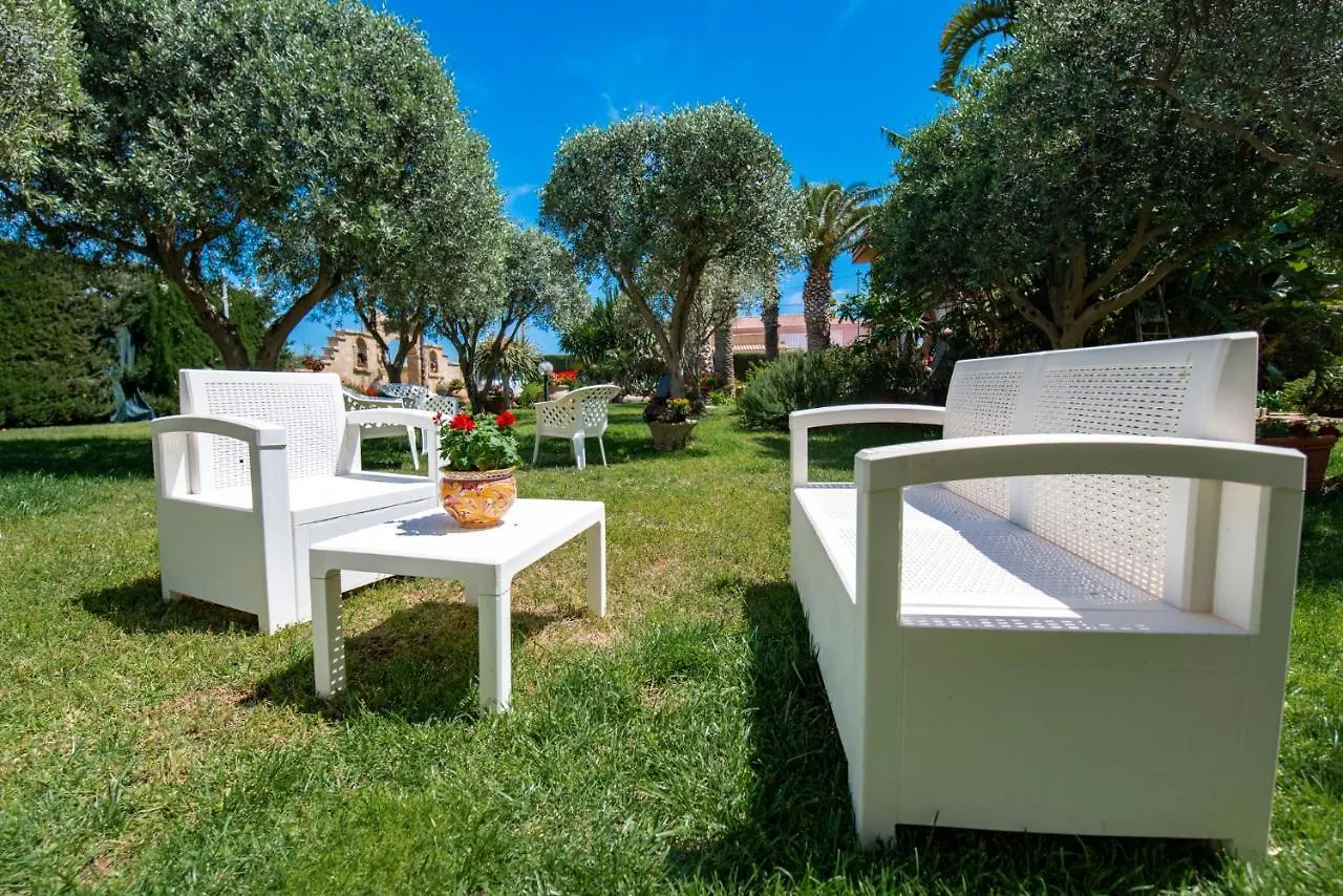 Villa Del Papiro Avola 0*,